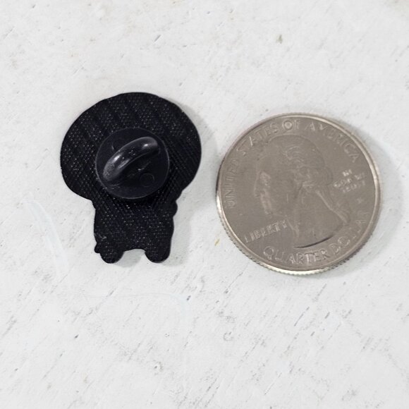 Mushroom Character Enamel Pin Holding Leaf Quirky Fantasy Woodland Creature - Picture 4 of 8